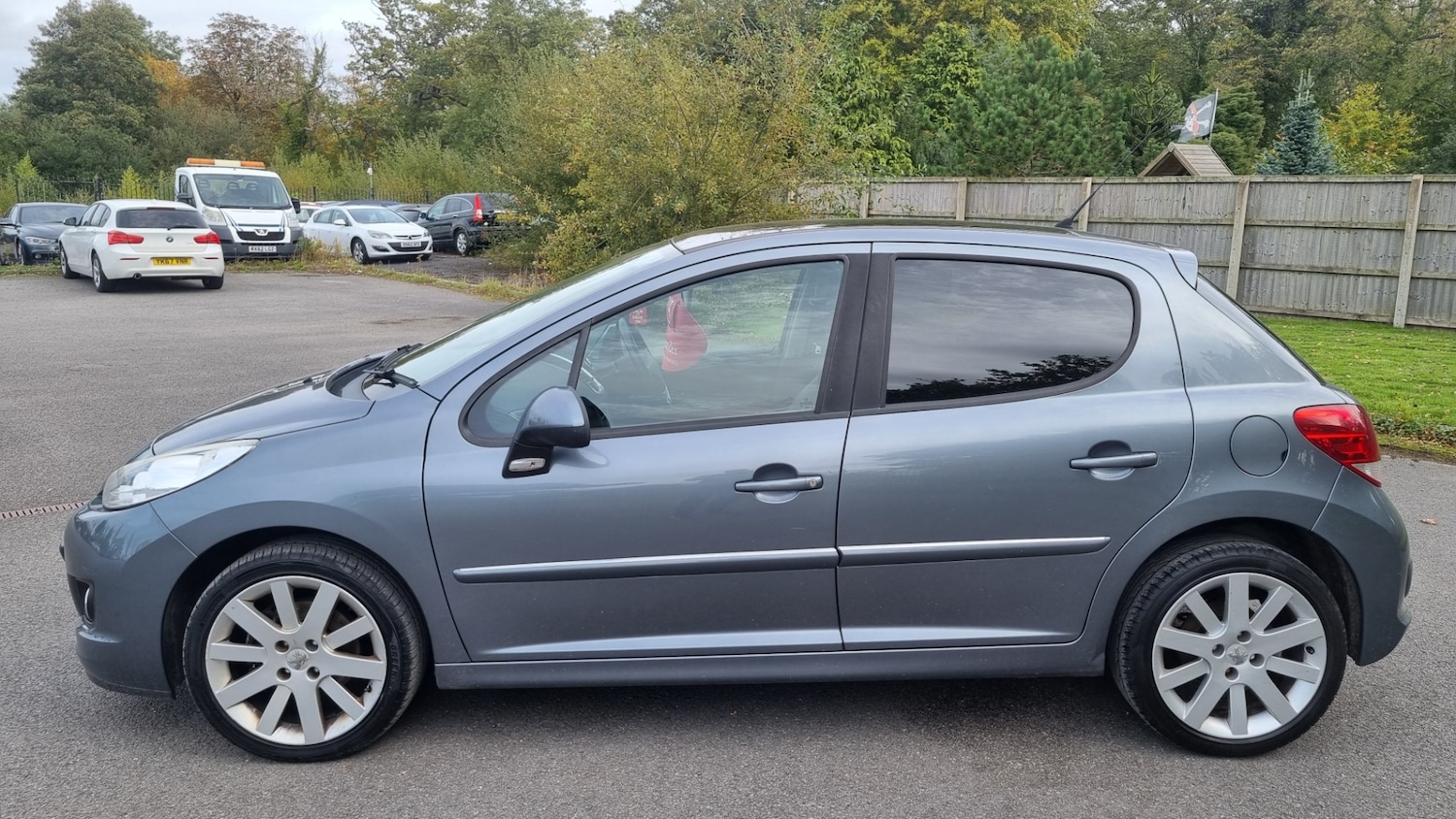 Used Peugeot 207 2011 for sale - 76194216: Photo 8