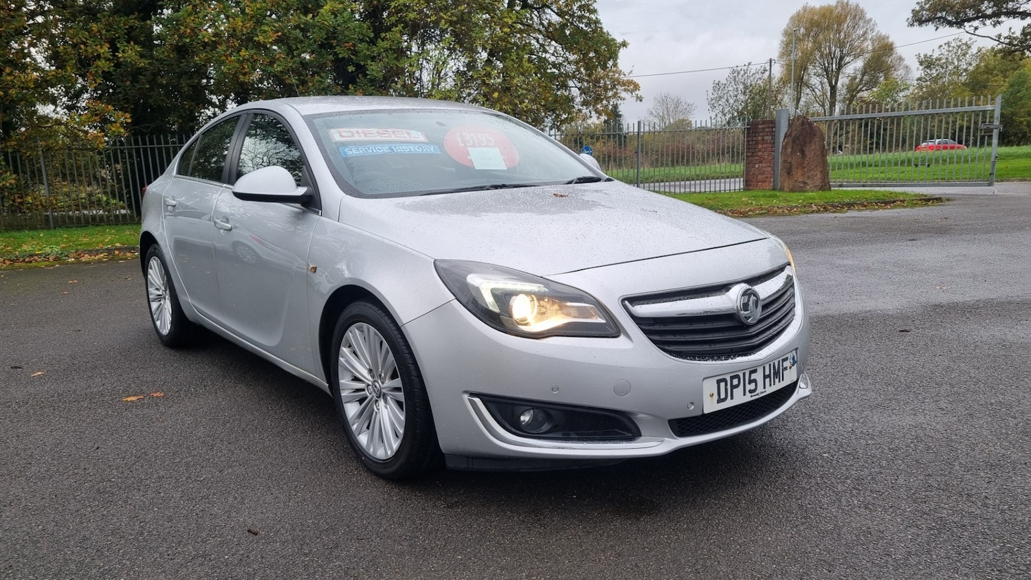 Used Vauxhall Insignia 2015 for sale - 76404513: Photo 1