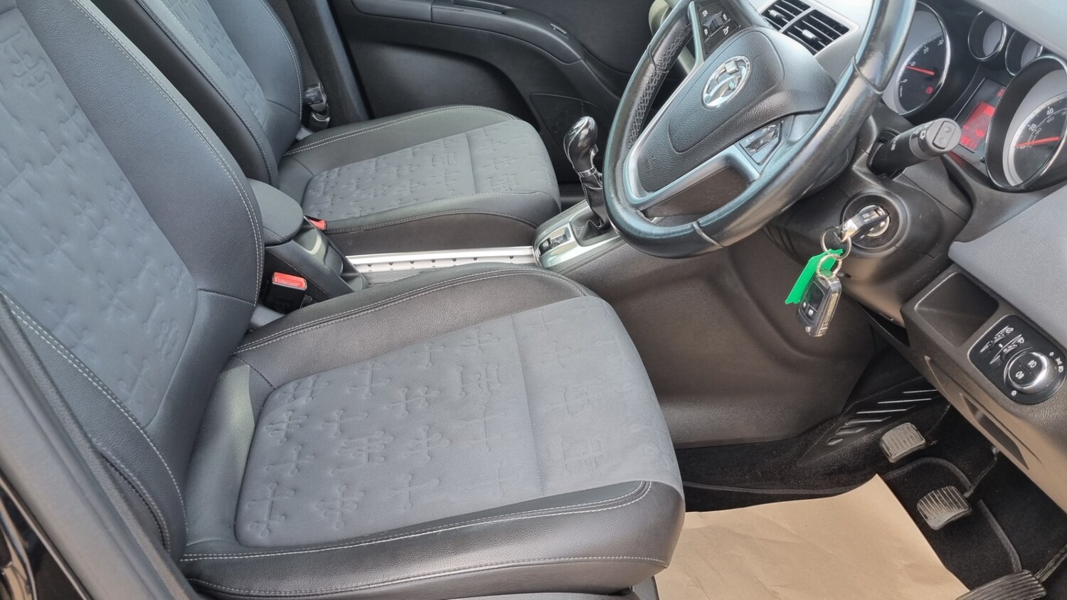 Used Vauxhall Meriva 2011 for sale - 77916874: Photo 8