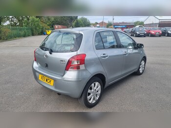 Used Toyota Yaris 2011 for sale - 75173462: Photo