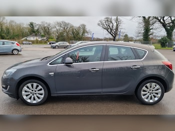 Used Vauxhall Astra 2013 for sale - 77435849: Photo