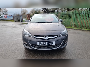 Used Vauxhall Astra 2013 for sale - 77435849: Photo