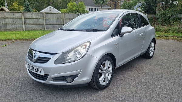 Used Vauxhall Corsa 2010 for sale - 76128862: Photo 6