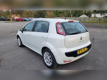 Used Fiat Punto Evo 2011 for sale - 76641208: Photo