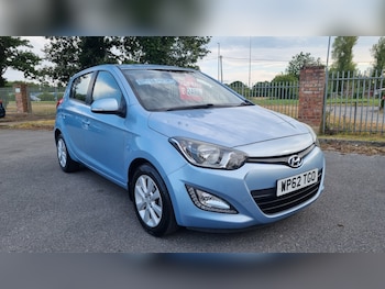 Used Hyundai i20 2013 for sale - 79346463: Photo