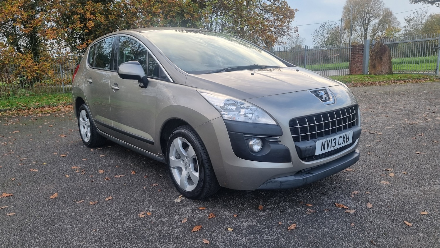 Used Peugeot 3008 2013 for sale - 76505158: Photo 1