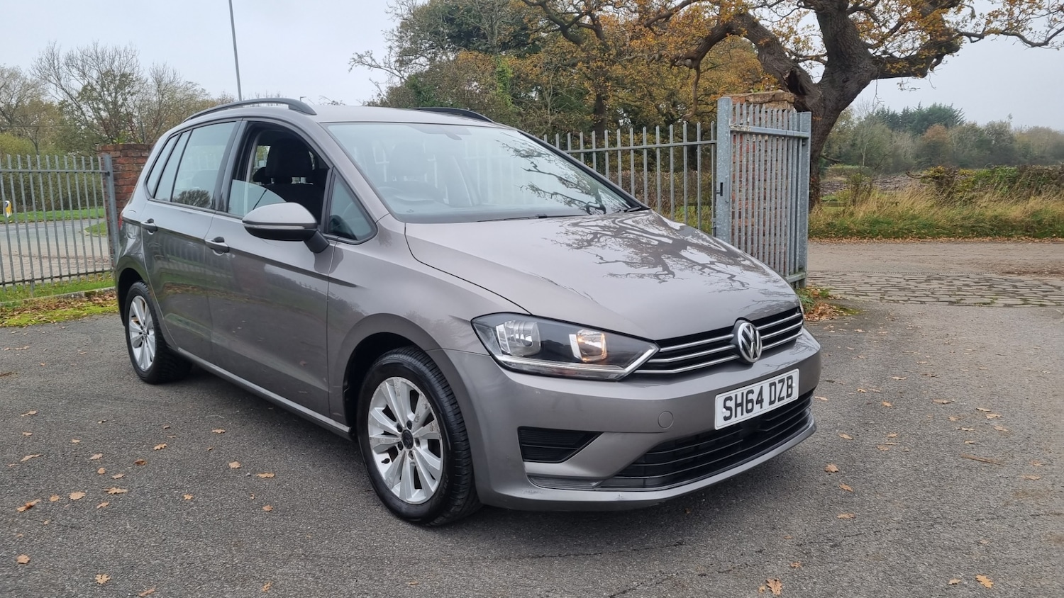 Used Volkswagen Golf SV 2015 for sale - 72805978: Photo 1