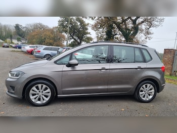 Used Volkswagen Golf SV 2015 for sale - 72805978: Photo