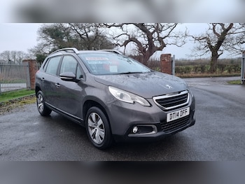 Used Peugeot 2008 2014 for sale - 77622210: Photo
