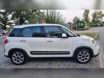 Used Fiat 500L 2015 for sale - 79494685: Photo