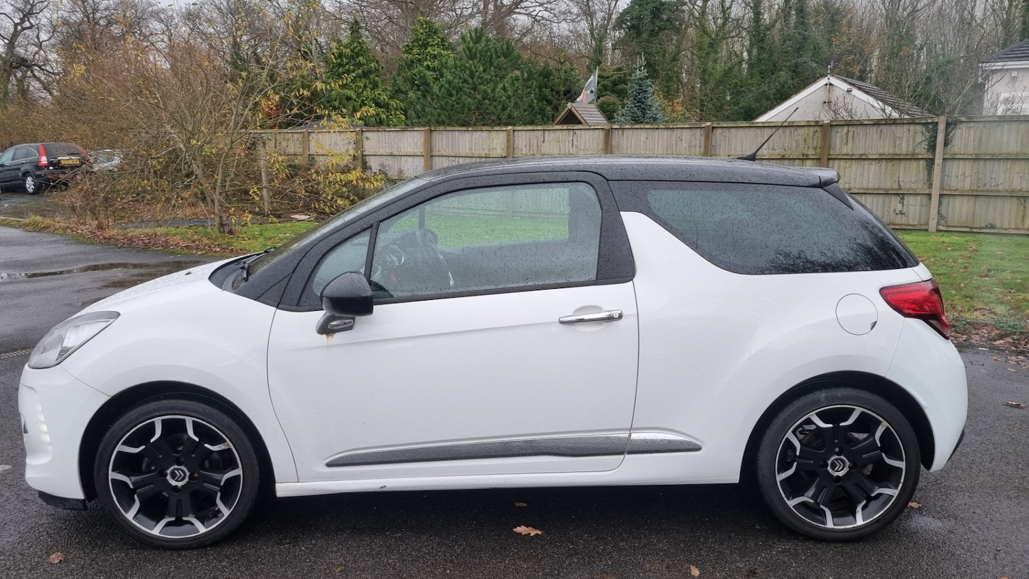 Used Citroen DS3 2012 for sale - 76762127: Photo 3
