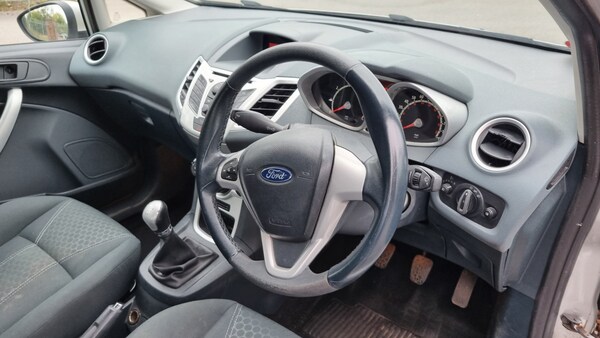 Used Ford Fiesta 2010 for sale - 75413229: Photo 12