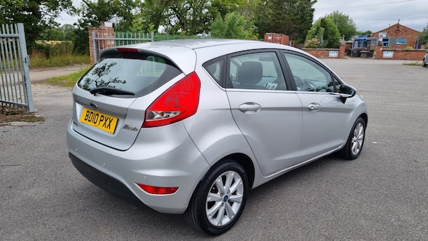 Used Ford Fiesta 2010 for sale - 75413229: Photo 2