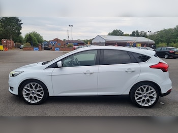Used Ford Focus 2014 for sale - 79372352: Photo