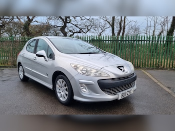 Used Peugeot 308 2011 for sale - 77691952: Photo