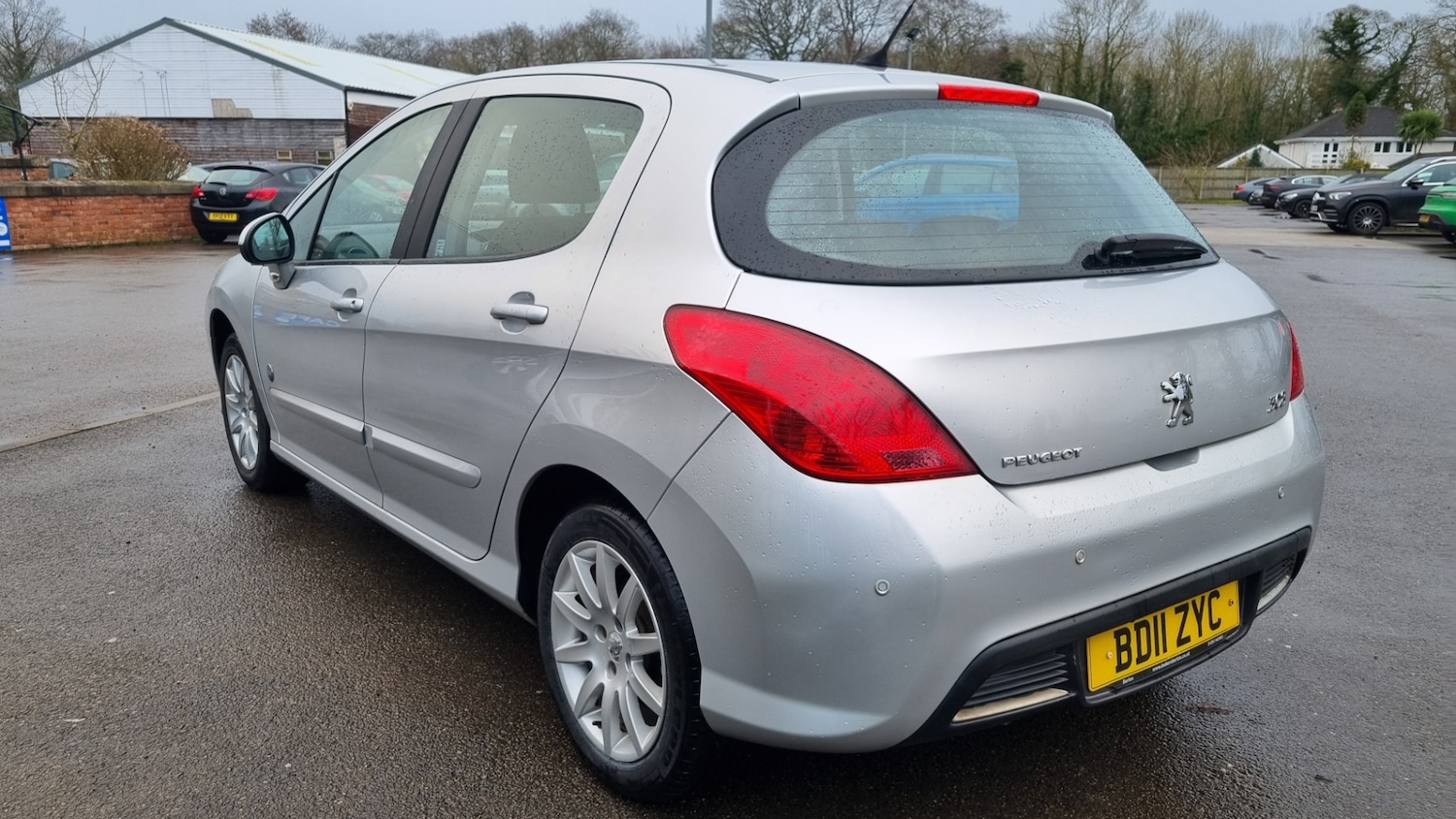 Used Peugeot 308 2011 for sale - 77691952: Photo 2