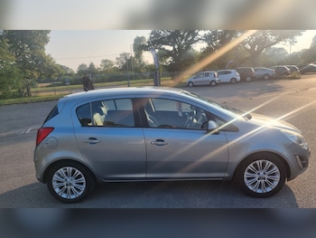 Used Vauxhall Corsa 2012 for sale - 79240600: Photo