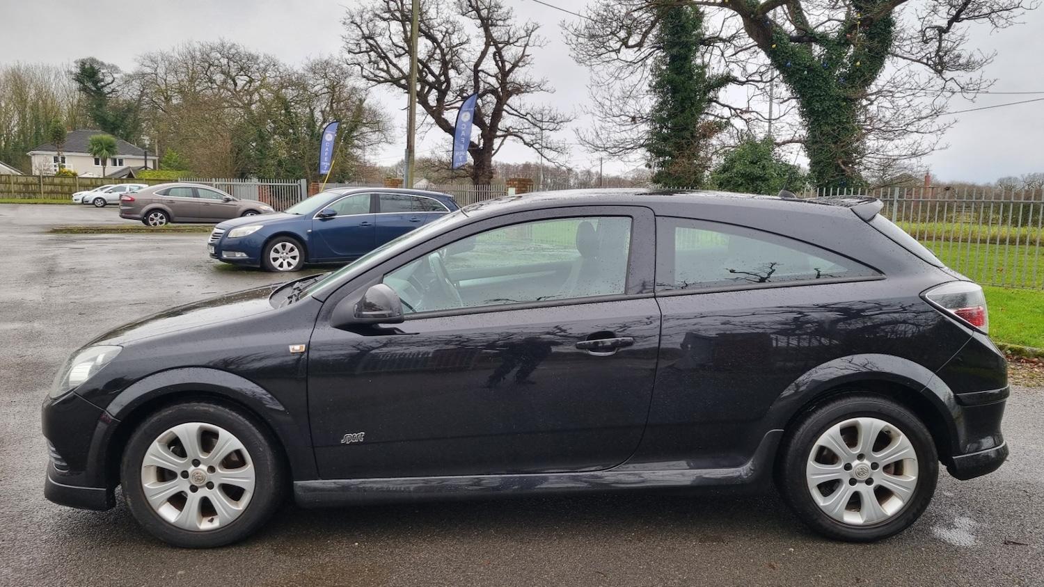 Used Vauxhall Astra 2010 for sale - 77272550: Photo 3