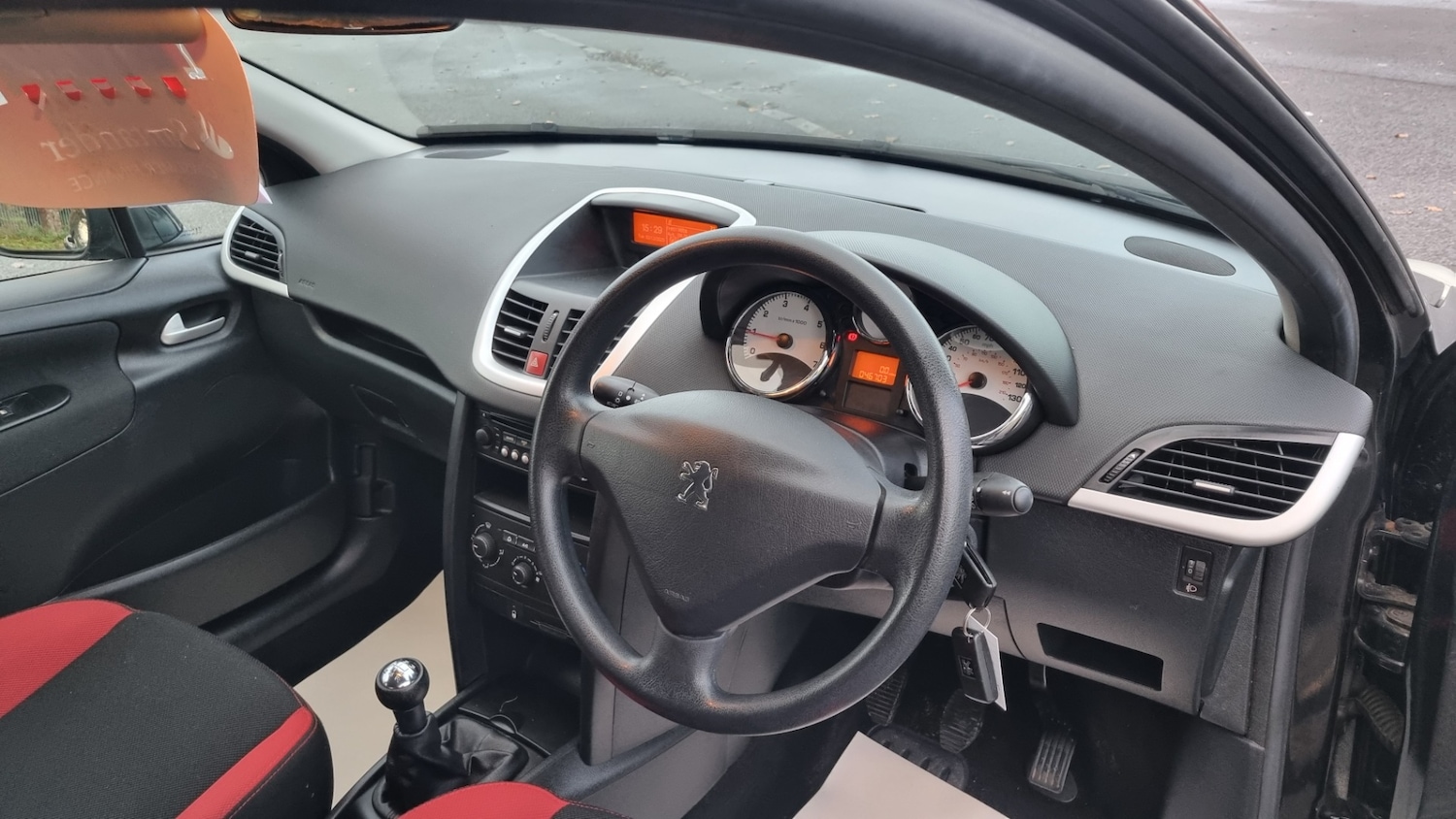 Used Peugeot 207 2010 for sale - 76762480: Photo 11