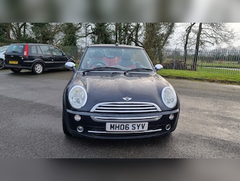 Used MINI Convertible 2006 for sale - 77476683: Photo