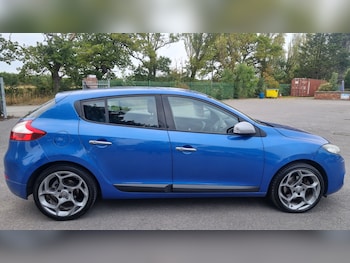 Used Renault Megane 2010 for sale - 75668323: Photo