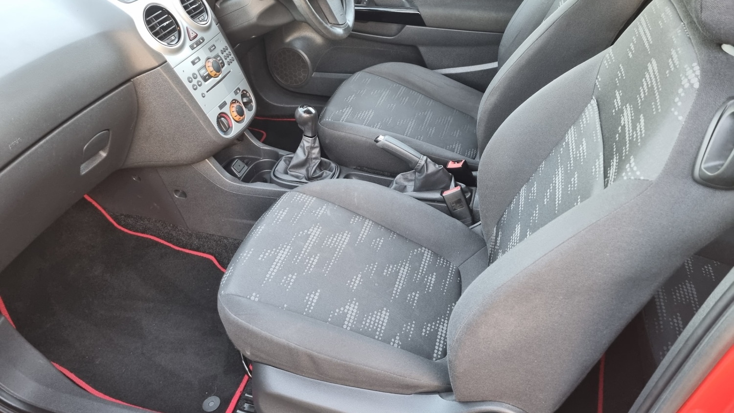 Used Vauxhall Corsa 2014 for sale - 76640946: Photo 9