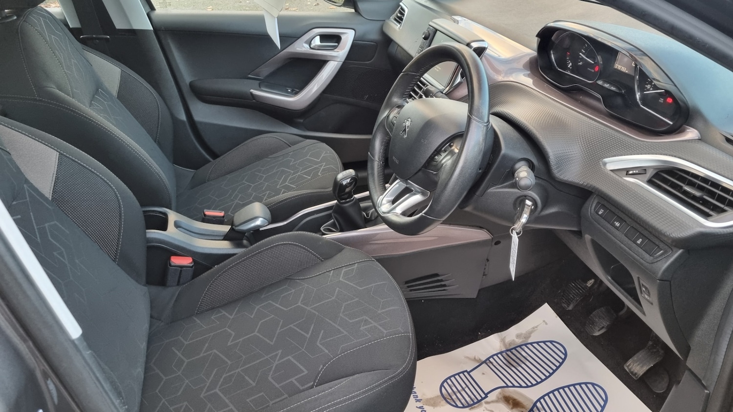 Used Peugeot 2008 2015 for sale - 76736775: Photo 7