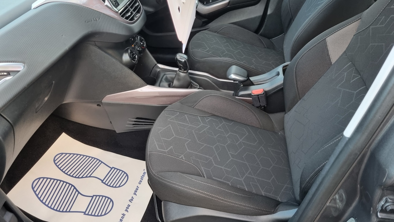 Used Peugeot 2008 2015 for sale - 76736775: Photo 8