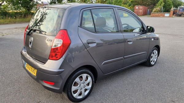 Used Hyundai i10 2013 for sale - 75289349: Photo 2