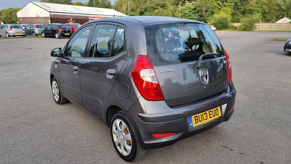 Used Hyundai i10 2013 for sale - 75289349: Photo 7