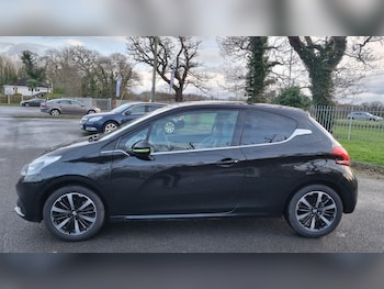 Used Peugeot 208 2016 for sale - 77530533: Photo