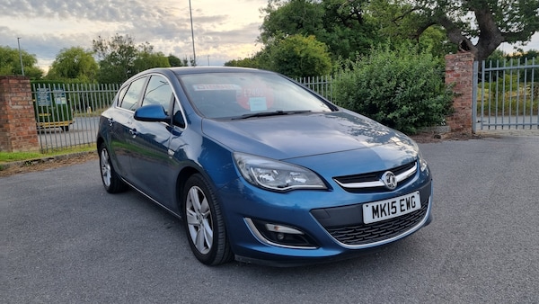 Used Vauxhall Astra for sale - 75278137: Photo 1