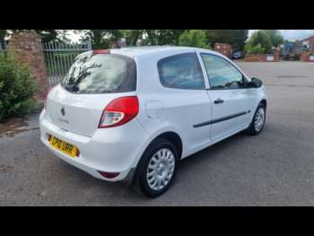 Used Renault Clio 2010 for sale - 74864788: Photo