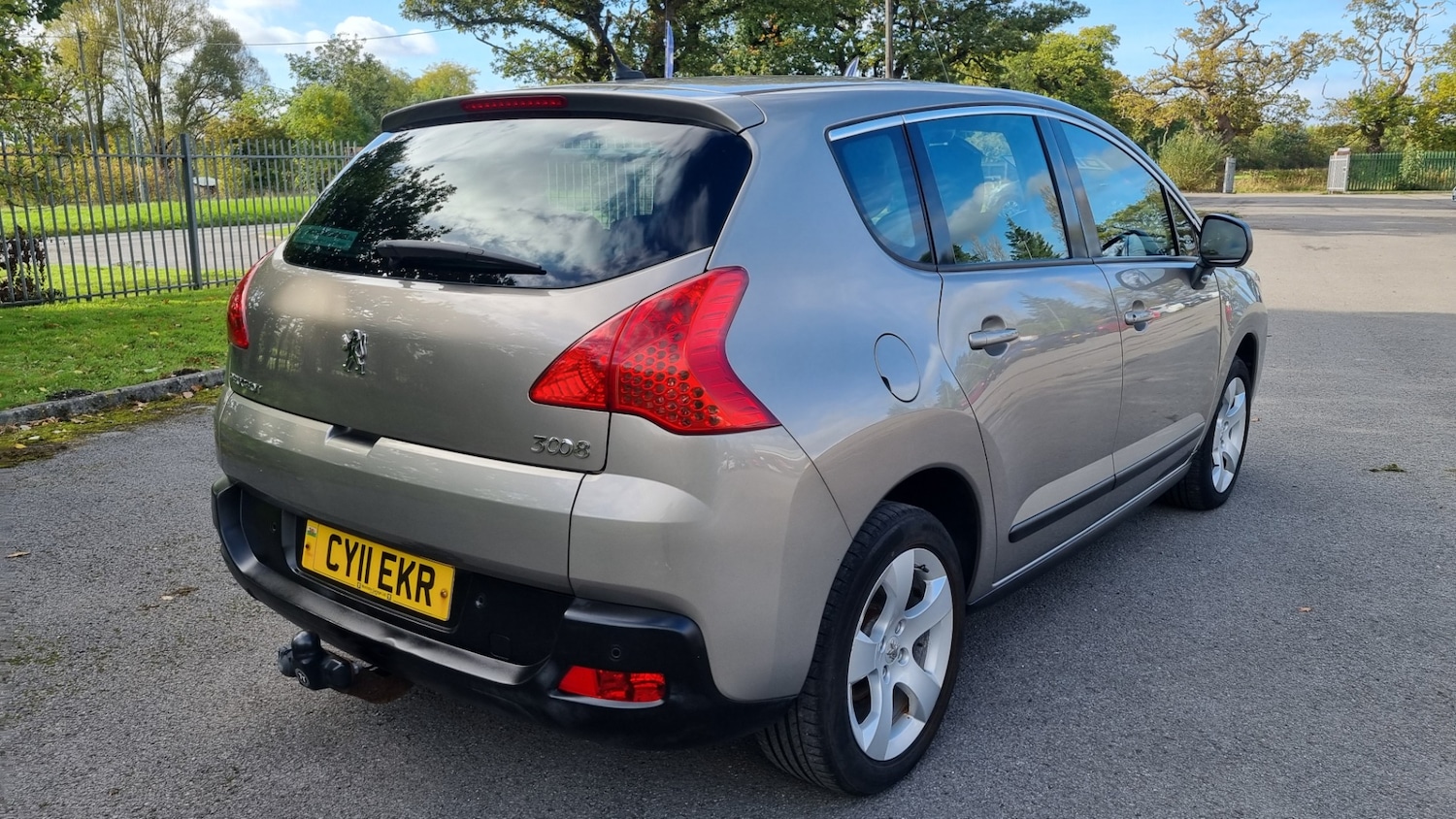 Used Peugeot 3008 2011 for sale - 76221849: Photo 2