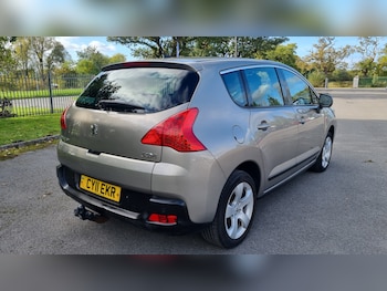 Used Peugeot 3008 2011 for sale - 76221849: Photo 2