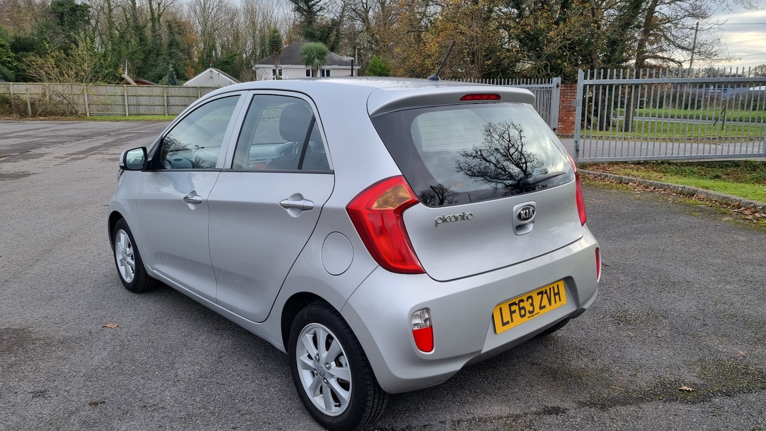 Used Kia Picanto 2013 for sale - 76696316: Photo 2