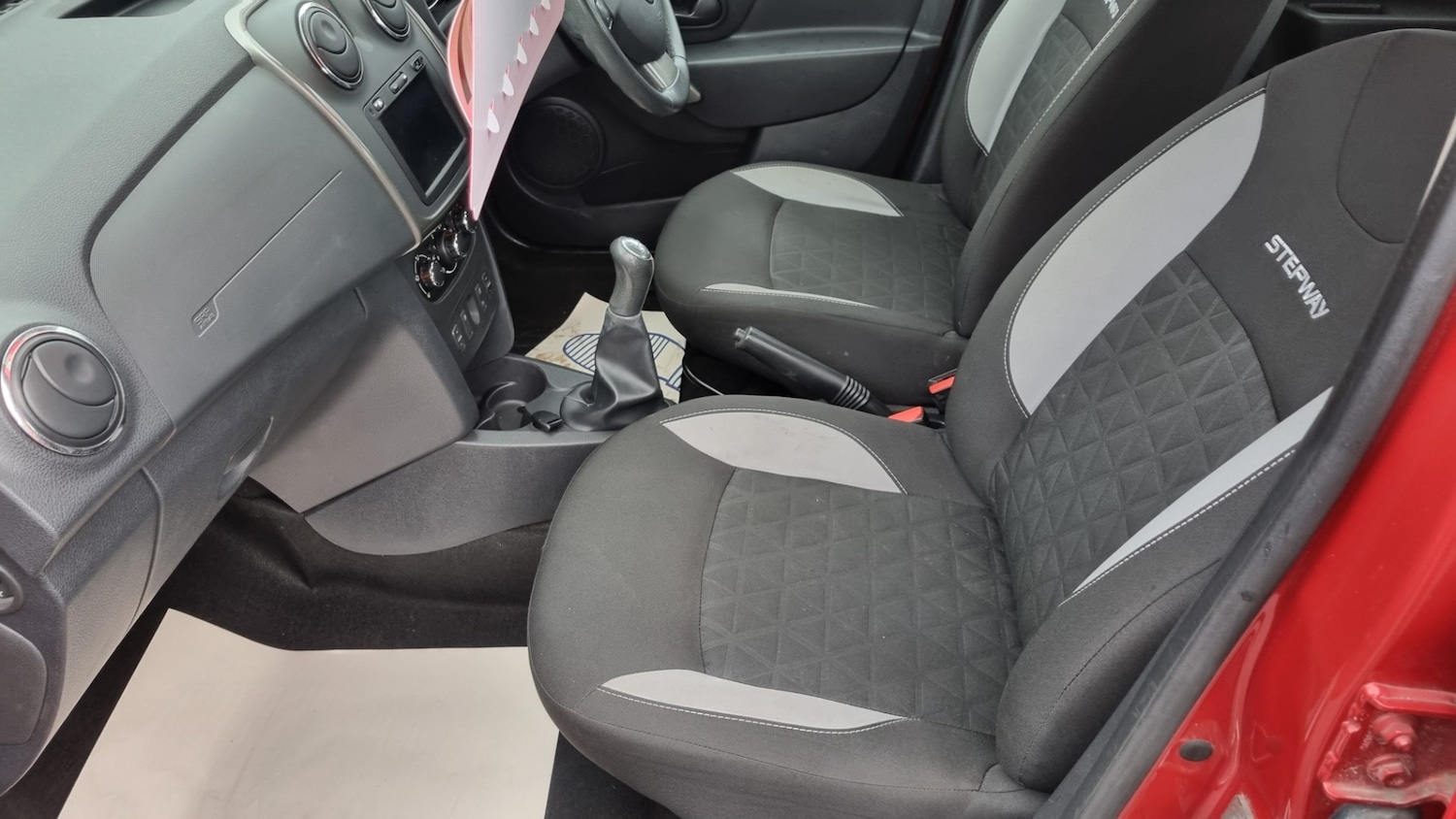 Used Dacia Sandero Stepway 2015 for sale - 77063233: Photo 10