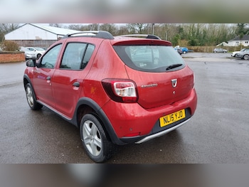 Used Dacia Sandero Stepway 2015 for sale - 77063233: Photo