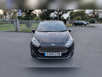 Used Ford Fiesta 2015 for sale - 75938402: Photo