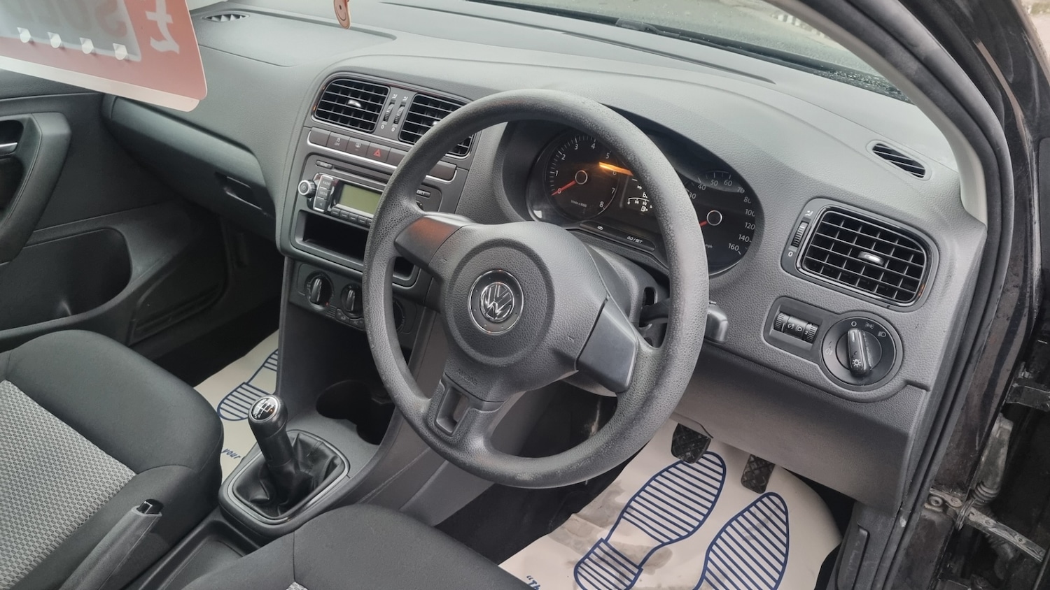 Used Volkswagen Polo 2010 for sale - 76555273: Photo 12