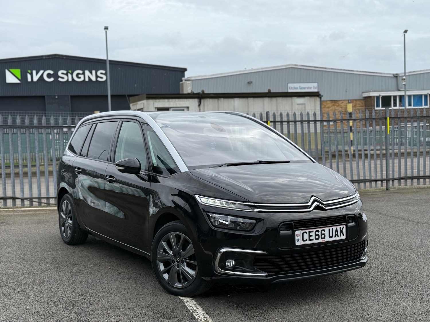 Used Citroen Grand C4 Picasso 2016 for sale - 77631286: Photo 24