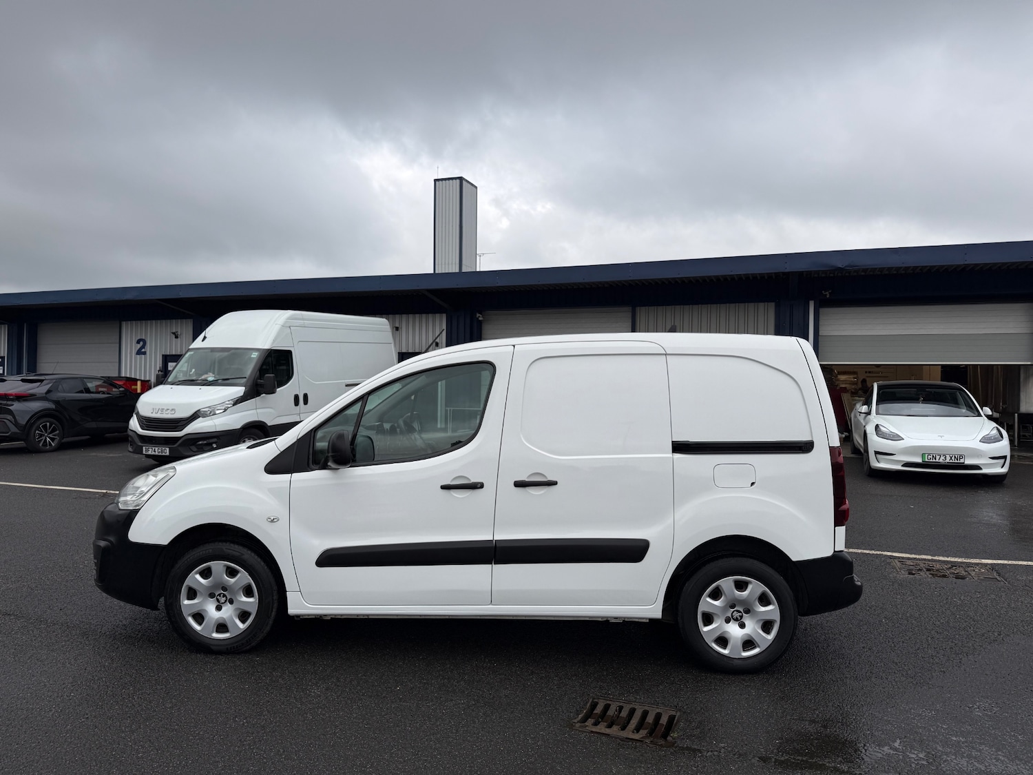 Used Peugeot Partner 2018 for sale - 77412401: Photo 2