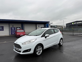 Used Ford Fiesta 2016 for sale - 76426102: Photo