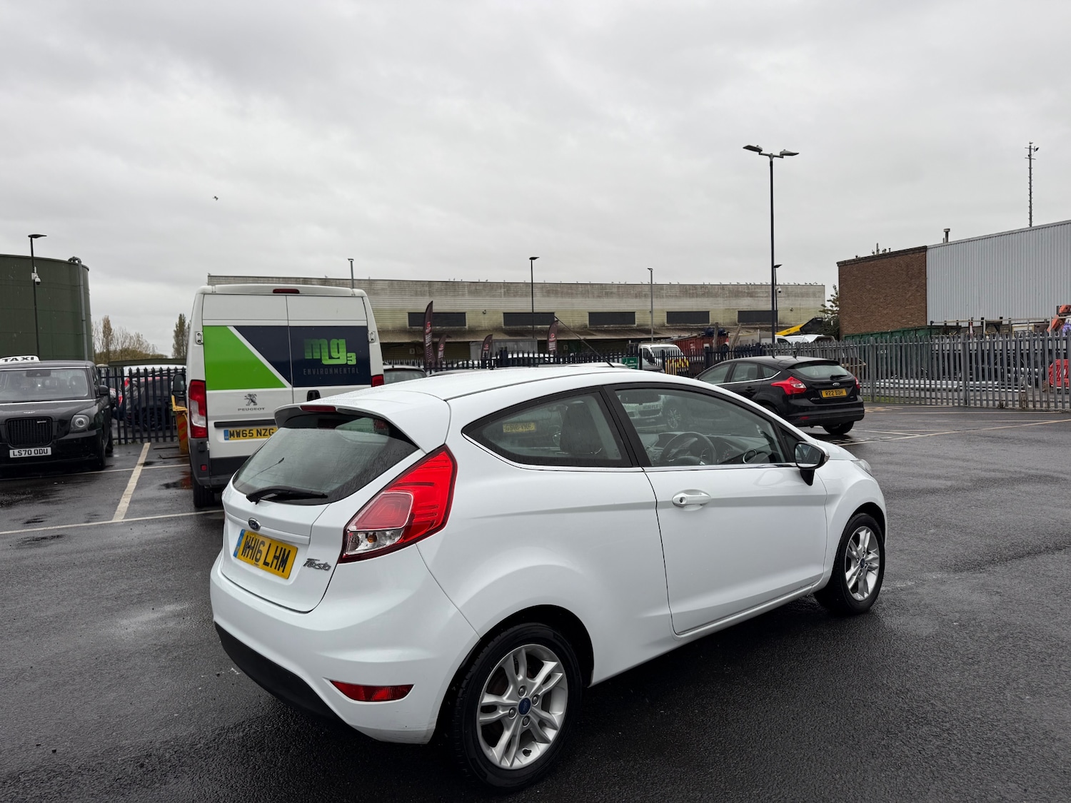 Used Ford Fiesta 2016 for sale - 76426102: Photo 7