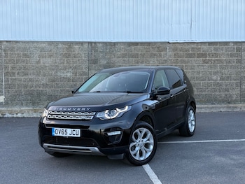 Used Land Rover Discovery Sport 2015 for sale - 76471415: Photo