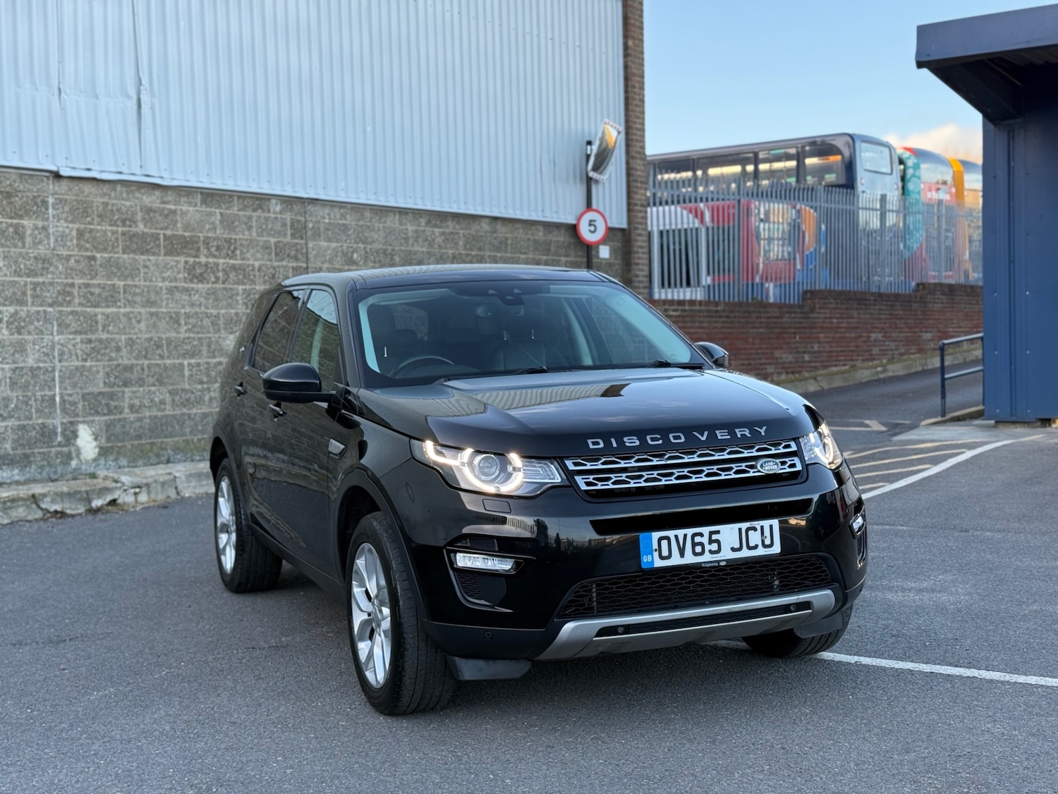 Used Land Rover Discovery Sport 2015 for sale - 76471415: Photo 32