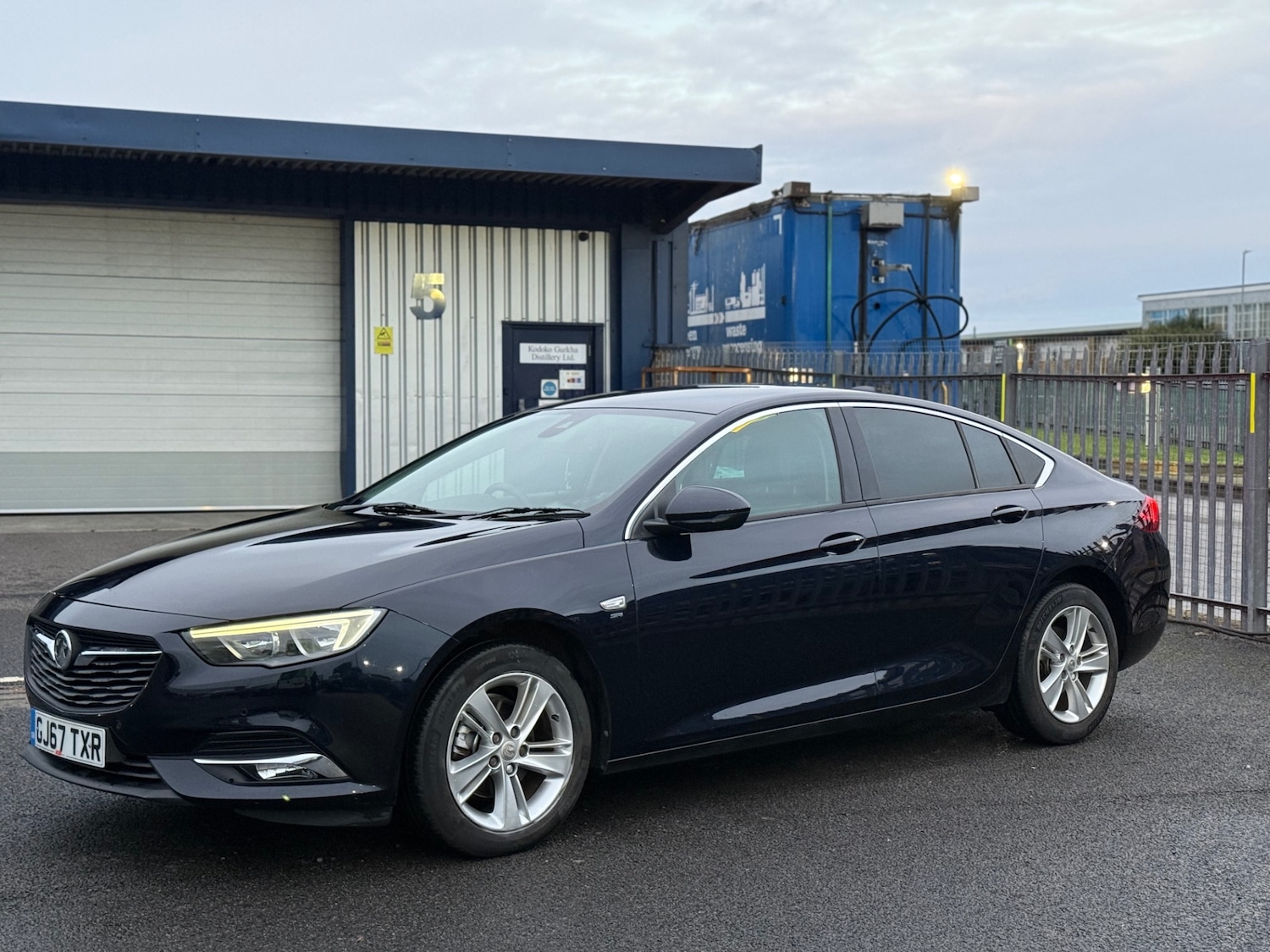 Used Vauxhall Insignia 2017 for sale - 76897150: Photo 25