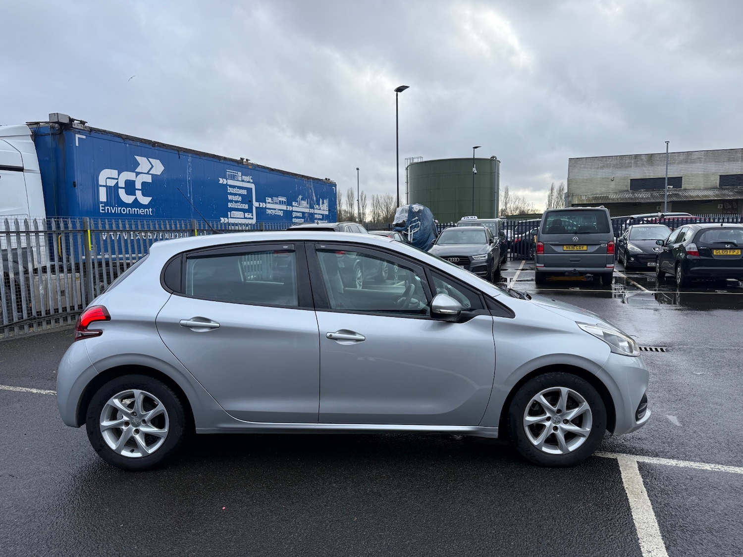 Used Peugeot 208 2016 for sale - 77310895: Photo 10