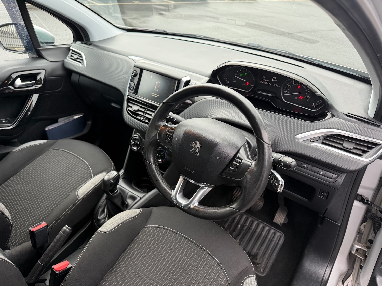 Used Peugeot 208 2016 for sale - 77310895: Photo 17