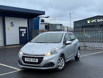 Used Peugeot 208 2016 for sale - 77310895: Photo